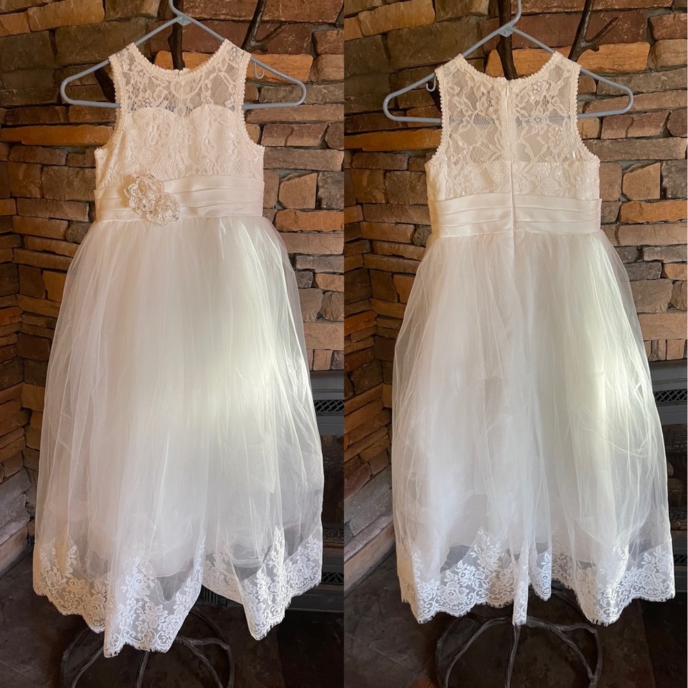 Little Girl’s Flower Girl Dresses - white with lace detailing